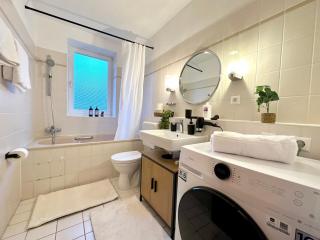 Moderne 2-Zimmer-Whg - Nähe Bahnhof mit Balkon und Stellplatz - 2 Smart-TV - Norderstedt - 4