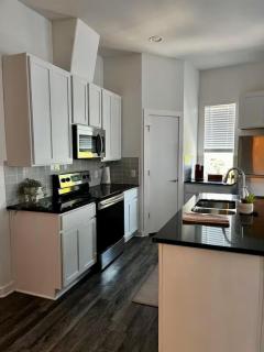 Peaceful Vacation Spot with Modern Touches and Amazing Ambiance - Leander - 5