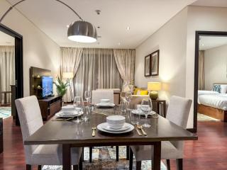 Picture-Perfect 2BR apartment with Burj View - 9