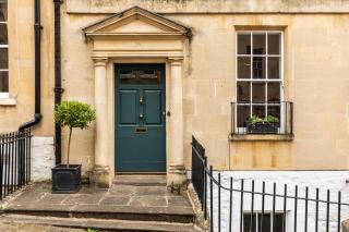Grand Georgian Townhouse with Garden - Bath - 5