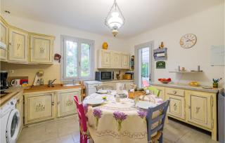 Lovely Home In Saint-Rémy-De-Provence - Saint-Rémy-de-Provence - 5