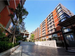 Balcony Courtyard Sriracha Hotel & Serviced Apartments - Si Racha - 3