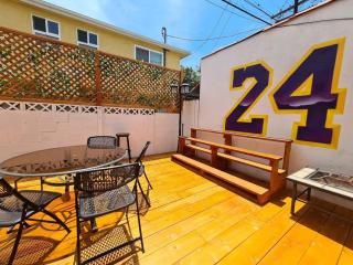 3 bedroom with Hot Tub and Video game console 10 minutes from Rodeo Drive Beverly Hills - 5