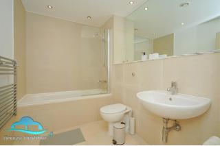 Spacious City Centre Apartment - Manchester - 7