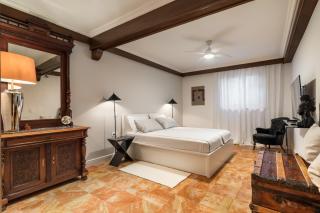 MARIUCI RESIDENCE with Lush terrace and Private Garage - 5