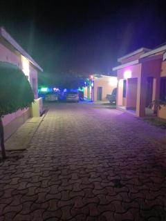 Glamour Lodges and Apartments - 4