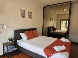 Light Spacious Almada Apartment - Almada - 4