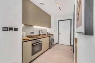 Waves - Modern Studio with Balcony in Business Bay - 4