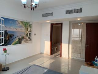 Warm Seaside Guesthouse - 6