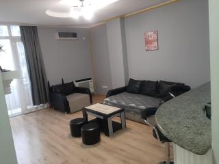 Apartment White Magnolia - Batoemi - 9