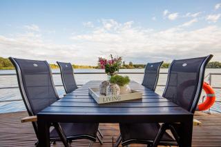 Floating House - Well - 4