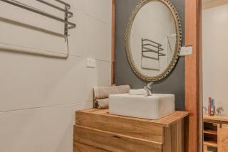 Bridge Moore Lodge - 1