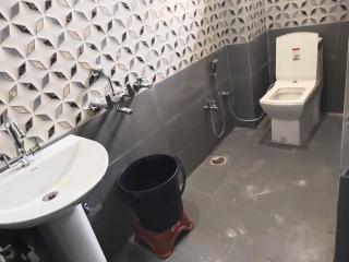 Hotel O Home Hotel Siya Bihari & Banquet Hall - Ayodhya - 1