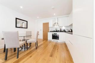 Large Modern 1 Bed Apartment London Canary Wharf with Great Transport links - Londra - 9