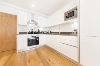 Large Modern 1 Bed Apartment London Canary Wharf with Great Transport links - Londra - 7