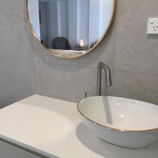 Modern studio, Minutes to Ferry, City, CBD - 5