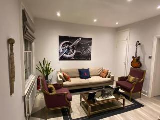 Pass the Keys Top Floor Chelsea Harbour Apartment - Londra - 5