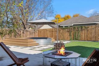 Family 3BR 2BA Home Near Charming Main Street w Cowboy Pool by Austin Vacay - Round Rock - 0