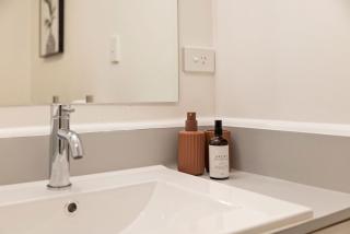 Stones throw away - Queenstown - 5