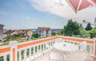 2 Bedroom Stunning Apartment In Krk - Krk - 9