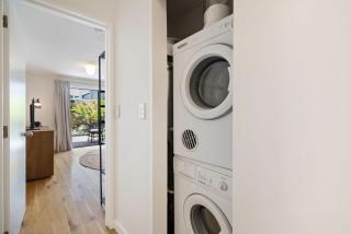 Stones throw away - Queenstown - Queenstown - 1