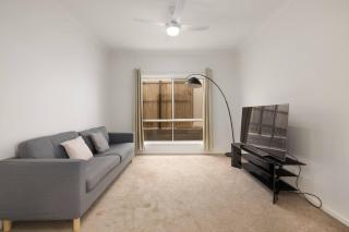 Spacious 4BR Modern Home by Parks and Forest - Greenbank - 7