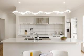 Spacious 4BR Modern Home by Parks and Forest - Greenbank - 2