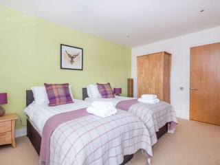 Mercury Holiday Homes - 2 Bedroom Riverside Apartment 301 Free Parking - 2