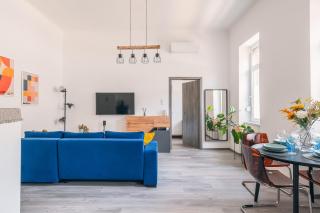 Hero's Haven Apartment - Budapest - 0