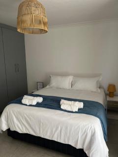 Pinelands Self Catering Apartment - 4