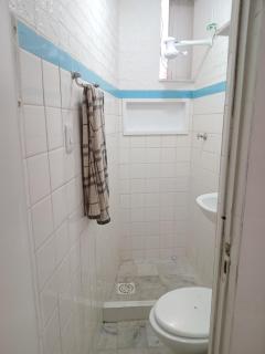 Quarto com cozinha e banheiro privado em casa ampla 130mt da praia - Salvador - 2