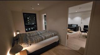 New, central with sea view! - Tromsø - 9