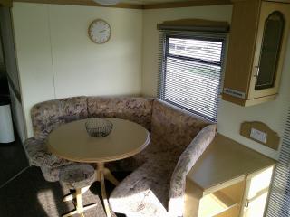Highfield & Haven Highfield Debonair 4 Berth DISABLED - Skegness - 2