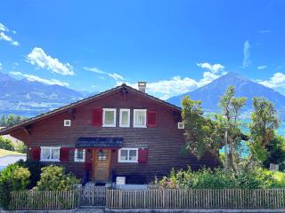 SwissHut Stunning Views Alps Lake - Chalet Christina - 3