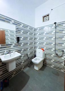 VCS Apartments Parassinikadavu - - 5