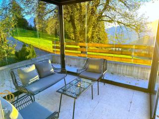 SwissHut Modern Chalet with Spa - Chalet Beunden - 0