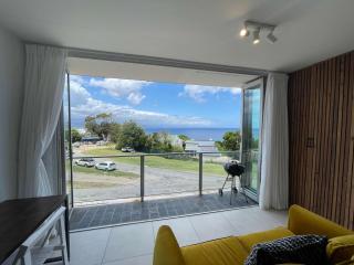 The Salty Whale - 3BD APT - Central Sea Views - Plettenberg Bay - 8