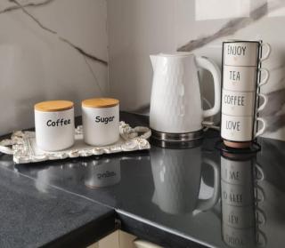 1 kanal house, upper portion, 3 bedroom, next to Defence Raya - Lahore - 9