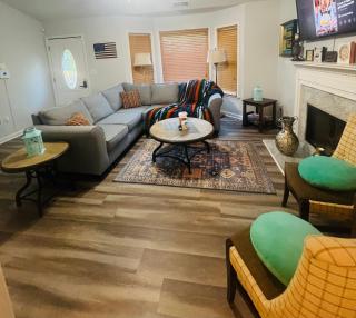TheCornerWhiteHouse - Acworth - 9