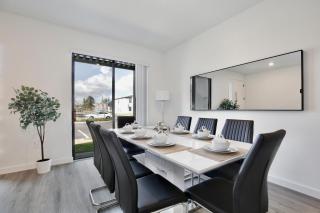 Brand New Townhouse In The Hub - 7