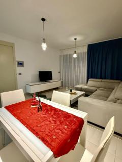 CEMELDA Suite 419 TQ Plaza - Budva - 6