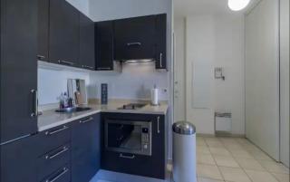 Place Grimaldi, close to beach and restaurants, with balcony - 6