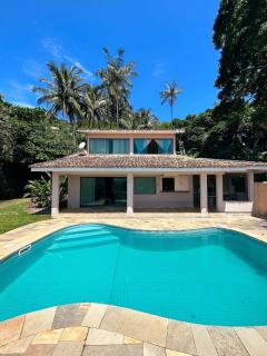Casa espaçosa com piscina e churrasqueira - ILHABELA - 0