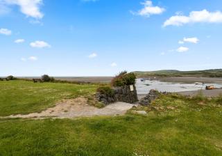 Camelot, Newport - A Pembrokeshire Waterside Cottage - Newport - 7