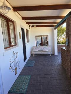 Weskus Pêrel Guesthouse - St Helena Bay - 2