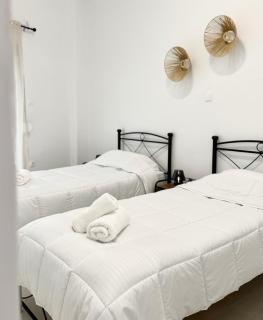 Aegina - Ifigeneia's House - 4