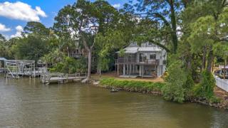 Flounder Inn Waterfront - 3
