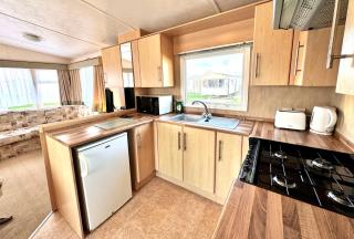Seashell Hideaway Caravan at Seawick Holiday Park - Clacton-on-Sea - 5