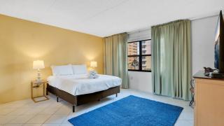 Relaxing Ocean Condo Steps from the Beach - Daytona Beach Shores - 9