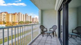 Relaxing Ocean Condo Steps from the Beach - Daytona Beach Shores - 7